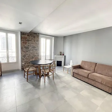 Bat2 - Cannes, Carre D'or, Beau 2 Pieces Apartment *